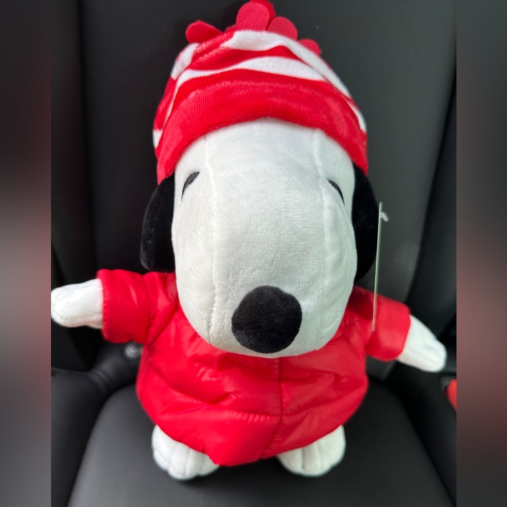🔥Red Puffer Jacket Snoopy🔥 Peanuts Christmas 2024 Holiday Plush